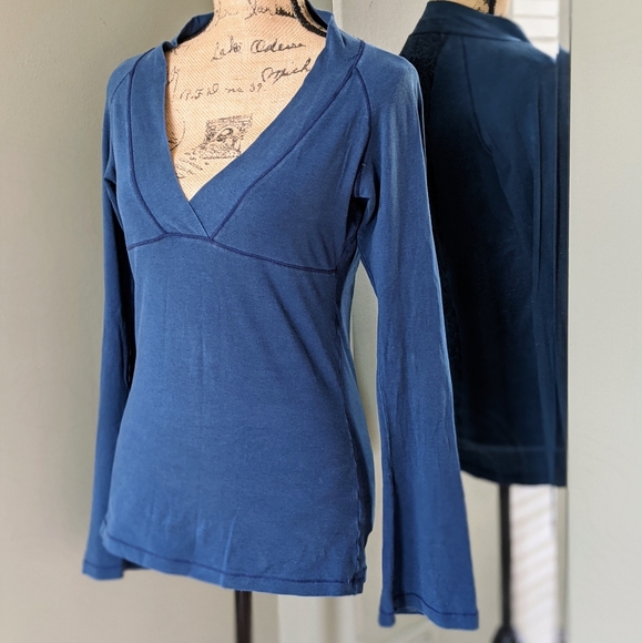 Patagonia Long Sleeve - Picture 4 of 7